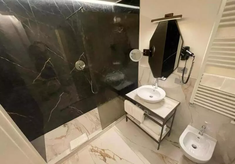 سوئیت با تخت بزرگ, Albergo San Marco