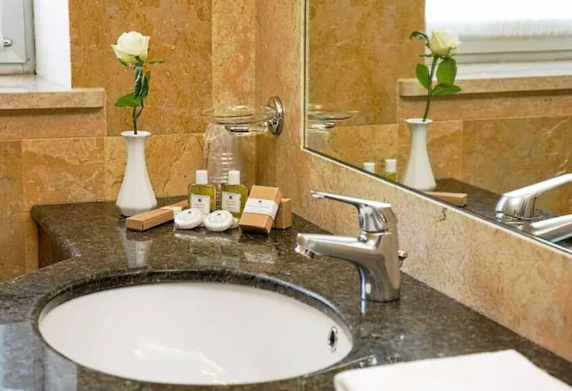 اتاق خانوادگی, Best Western Park Hotel Continental