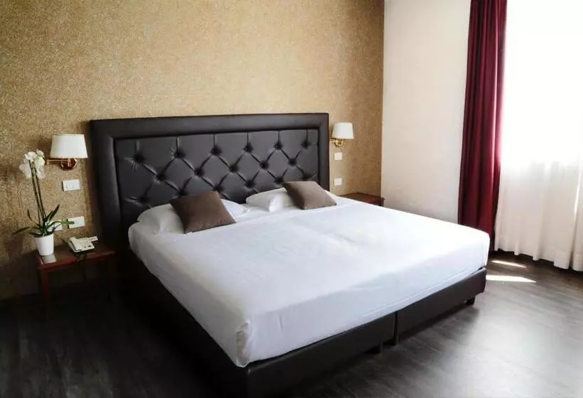 اتاق خانوادگی, Best Western Park Hotel Continental