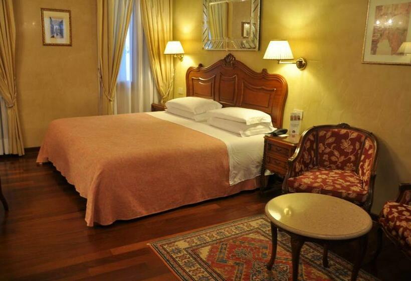 Superior Room with Terrace, Bisanzio