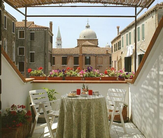 Superior Room with Terrace, Bisanzio