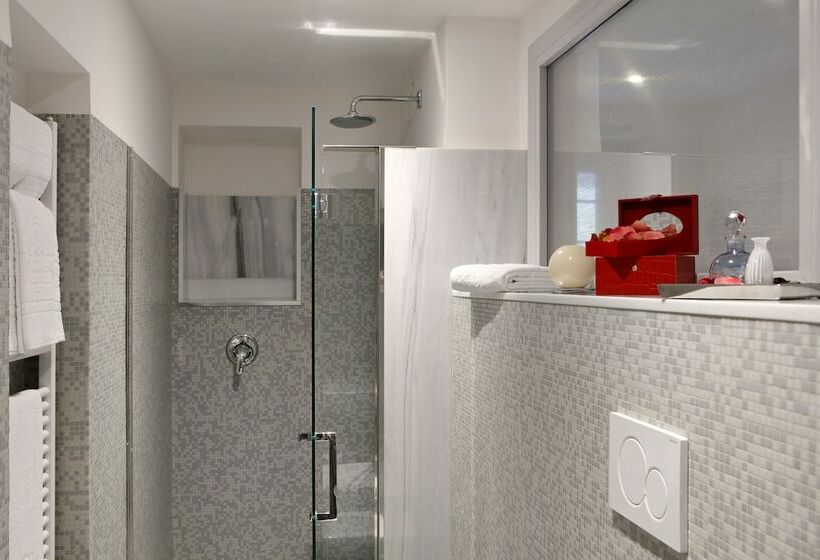 سوییت جونیور, Bisanzio