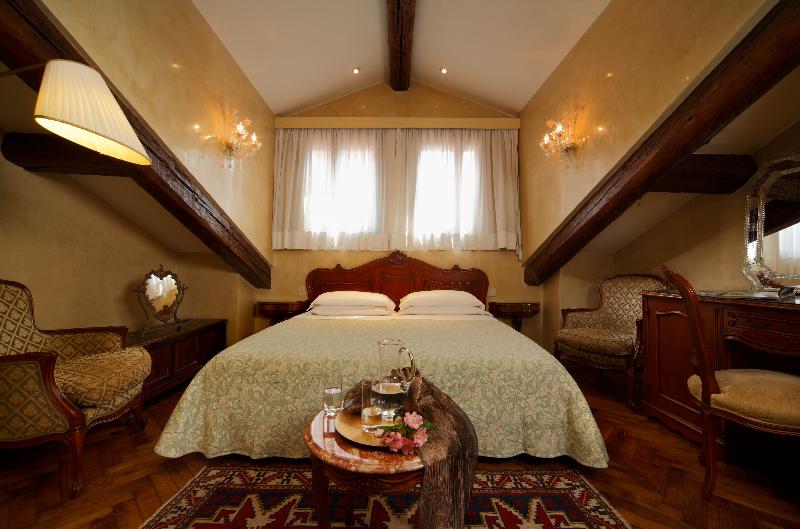 Superior Room with Terrace, Bisanzio