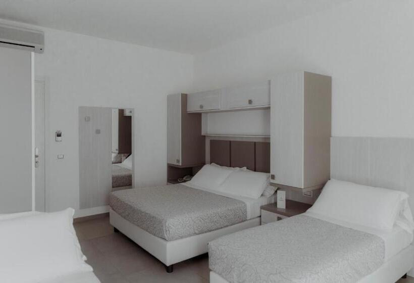 Номер Стандарт Трехместный, Caravel