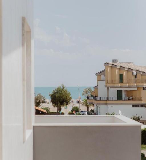 Номер Стандарт Трехместный, Caravel