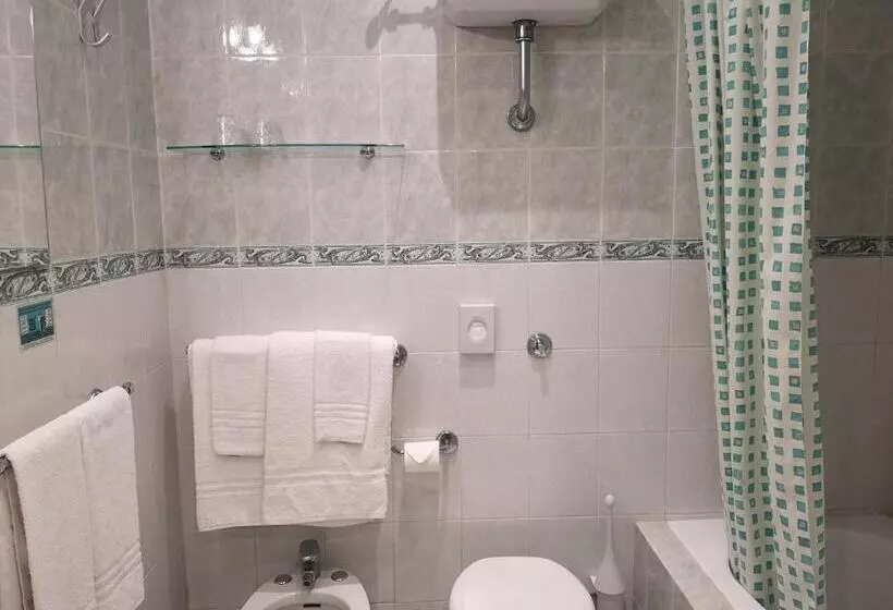 اتاق استاندارد سه نفره, Central Wellness