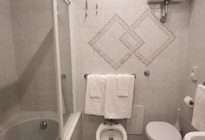 스탠다드 트리플 룸, Central Wellness