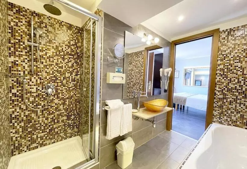 اتاق لوکس, Central Wellness