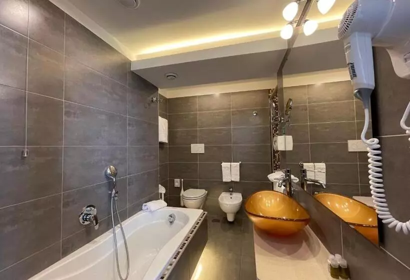 اتاق لوکس, Central Wellness
