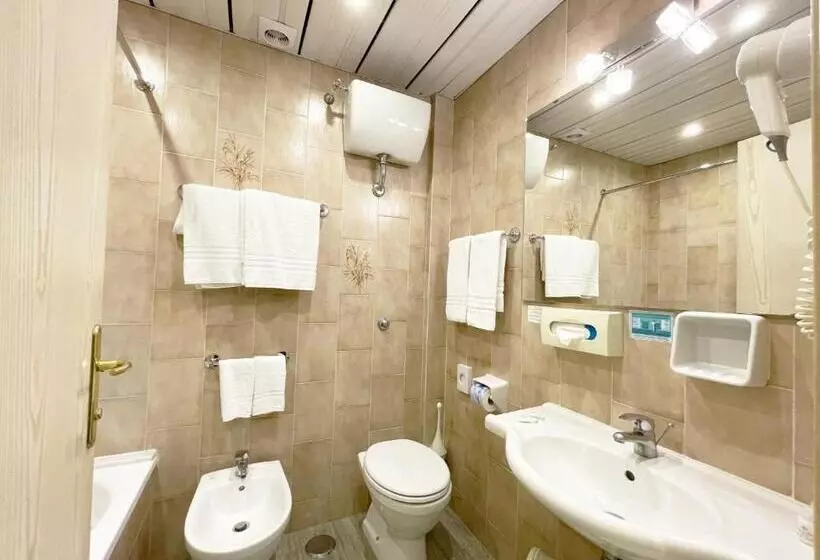 اتاق سوپریور, Central Wellness