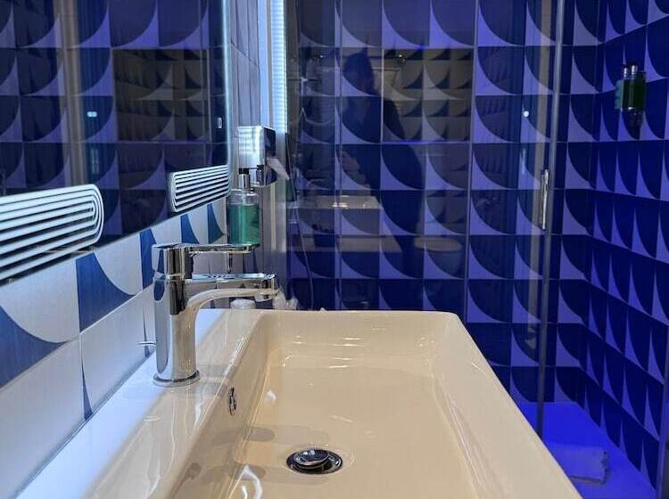 디럭스 룸, Central Wellness