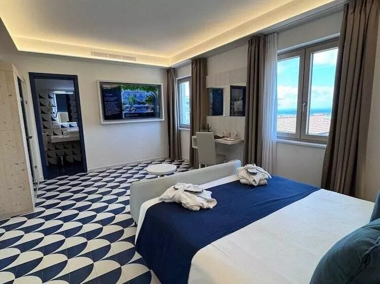 اتاق لوکس, Central Wellness