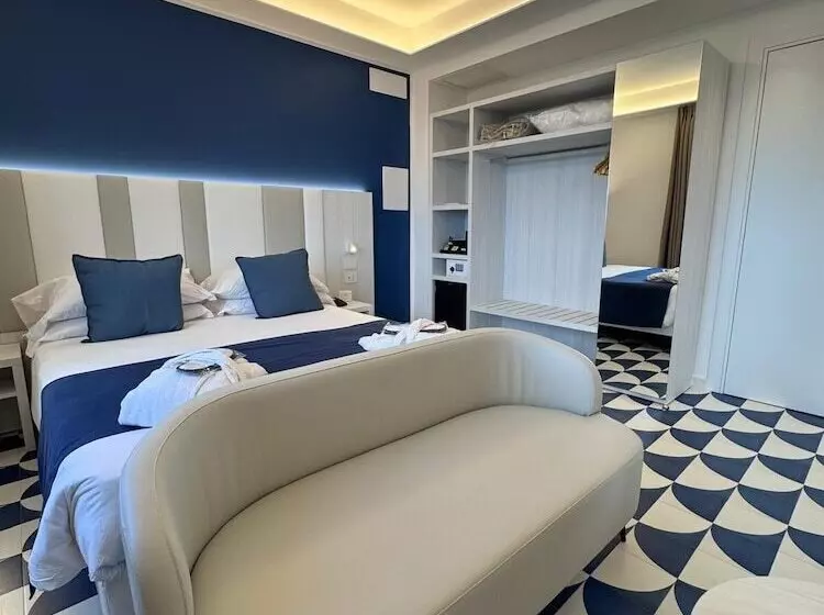 اتاق لوکس, Central Wellness