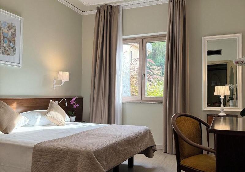 Standaard Driepersoonskamer, Central Wellness