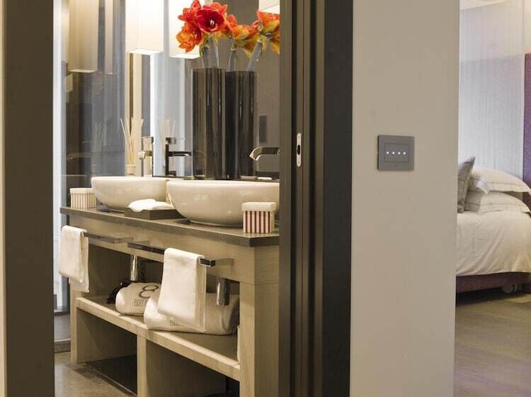 标准间, Eight Hotel Paraggi