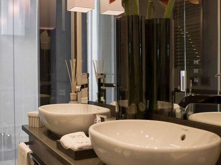 スイート, Eight Hotel Paraggi