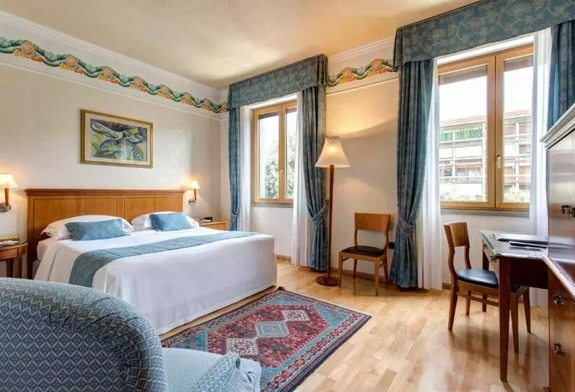 اتاق استاندارد سه نفره, Firenze
