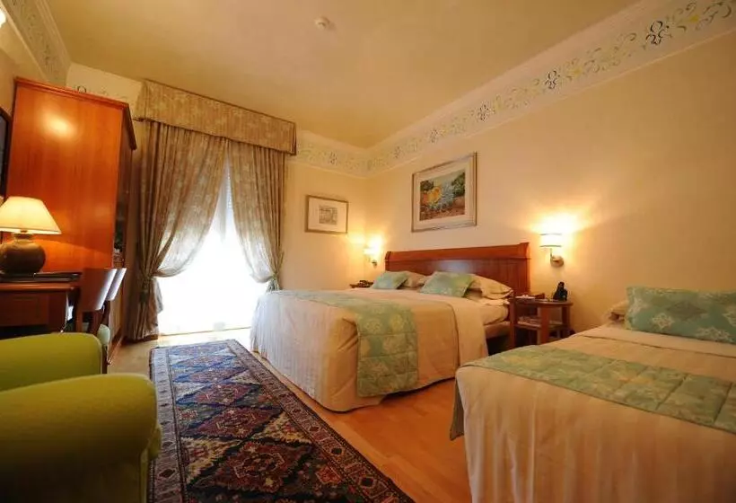 اتاق استاندارد سه نفره, Firenze