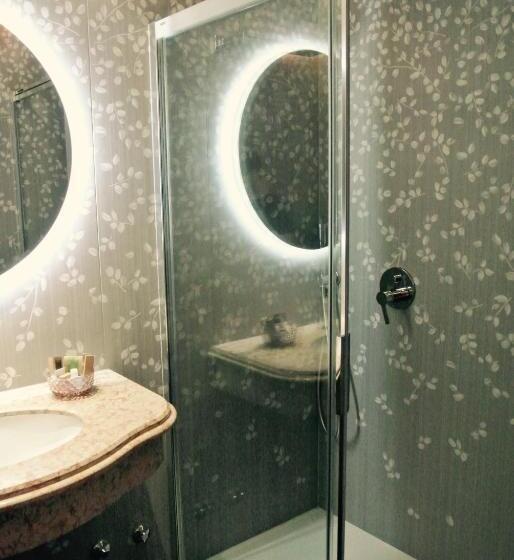 חדר פרמיום לשלושה, Firenze