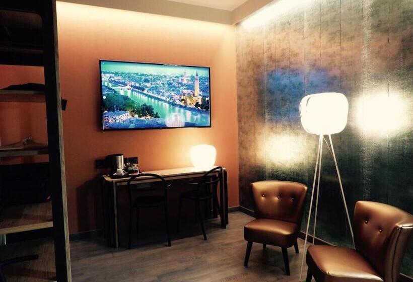 חדר פרמיום לשלושה, Firenze