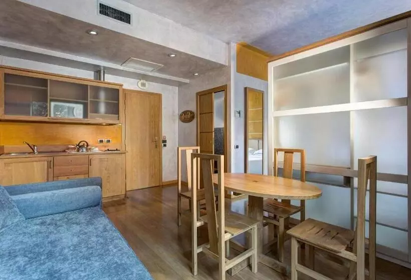 سوئیت جونیور خانوادگی, Firenze