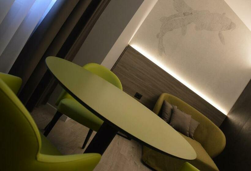 غرفة قياسية ثلاثية, Friuli