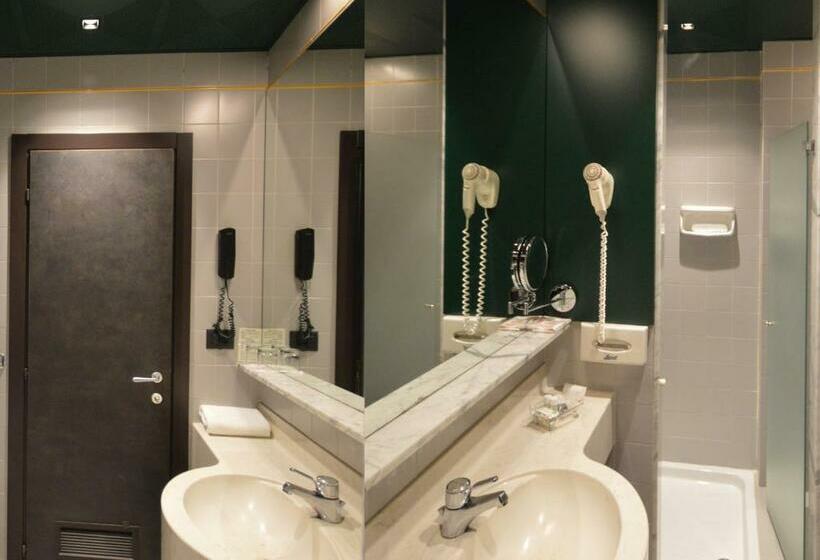 غرفة قياسية ثلاثية, Friuli