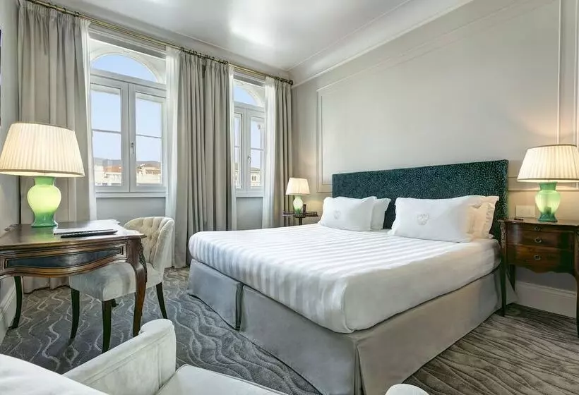 اتاق لوکس, Grand Hotel Duchi D Aosta
