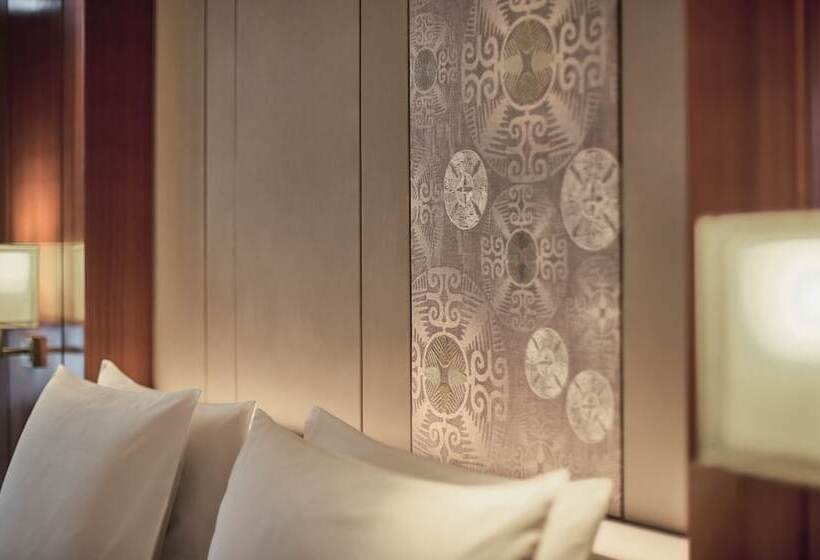 Люкс, Grand Hyatt Jakarta
