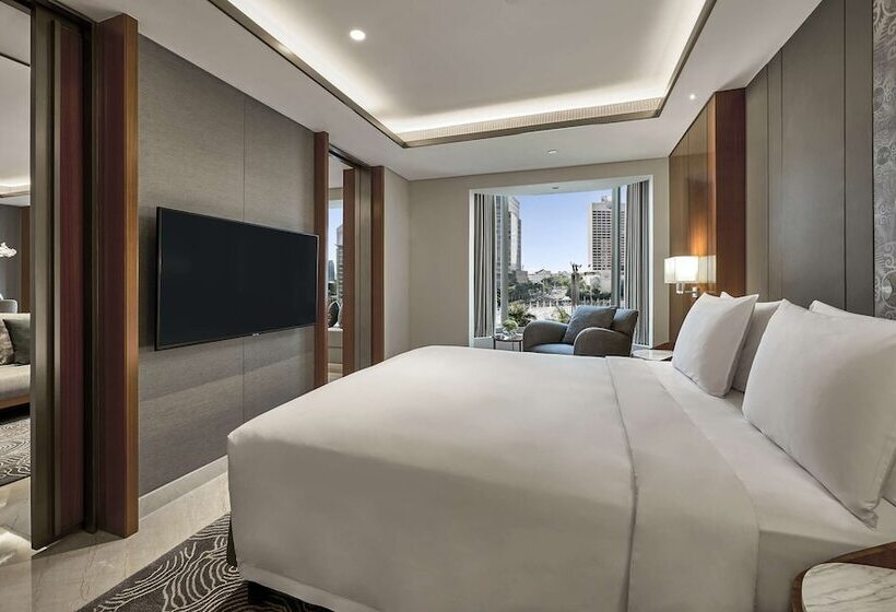 Люкс, Grand Hyatt Jakarta