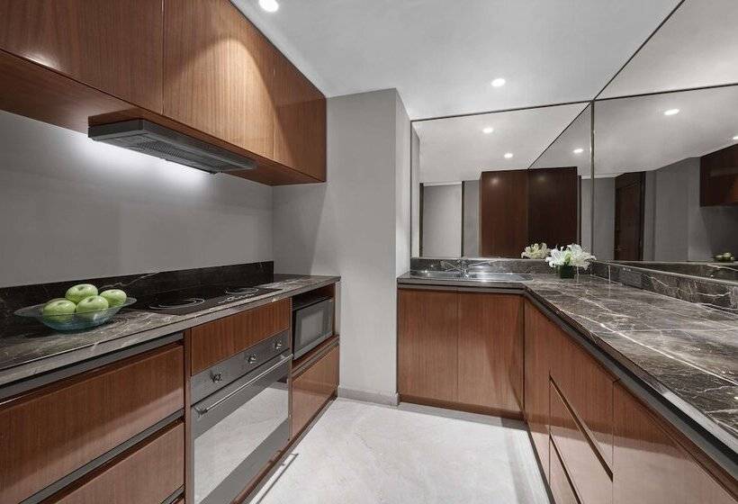 Люкс Премиум, Grand Hyatt Jakarta