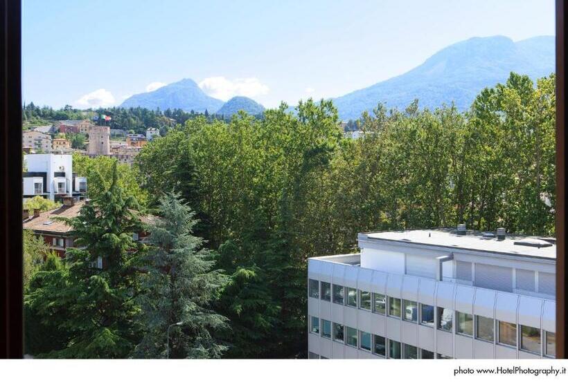 디럭스 룸, Grand Hotel Trento