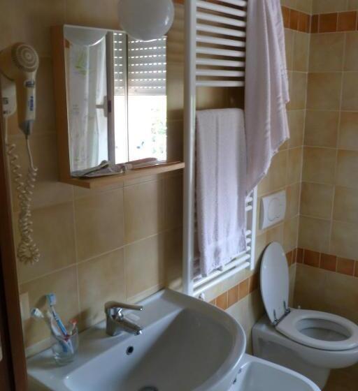 شقة غرفة واحدة مطلة على البحر, Happy