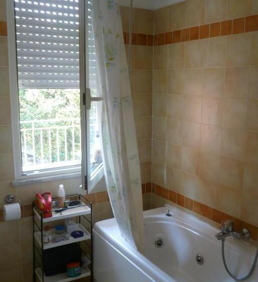 شقة غرفة واحدة مطلة على البحر, Happy