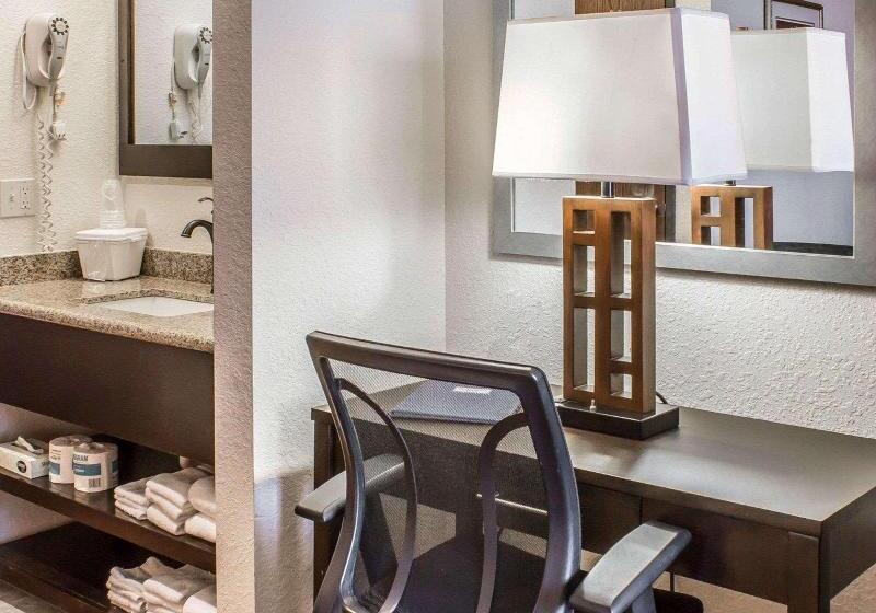 スタンダード４人部屋, La Cisterna