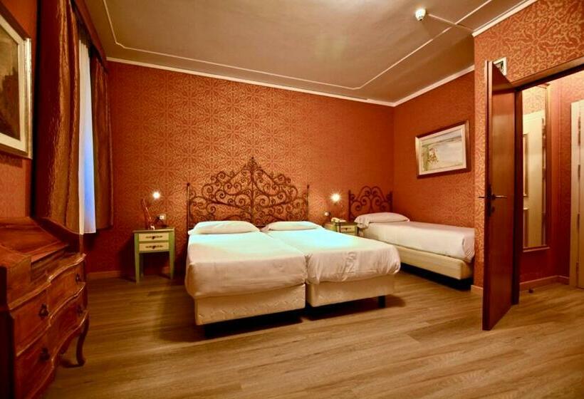 اتاق استاندارد سه نفره, La Fenice Et Des Artistes