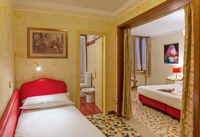 اتاق استاندارد سه نفره, La Fenice Et Des Artistes