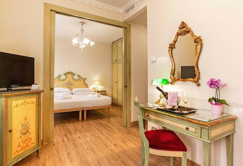 سوییت جونیور, La Fenice Et Des Artistes