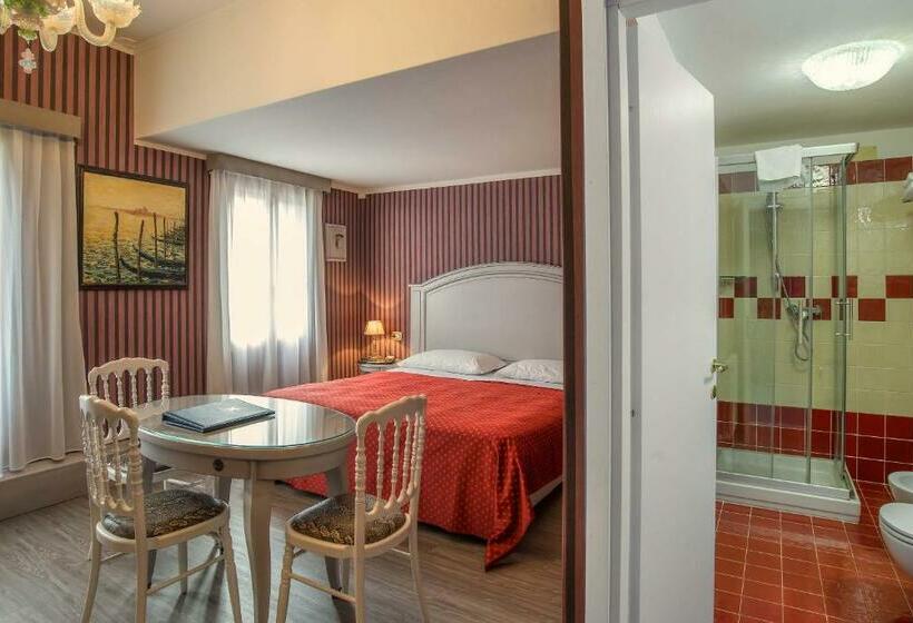 اتاق راحتی, La Fenice Et Des Artistes