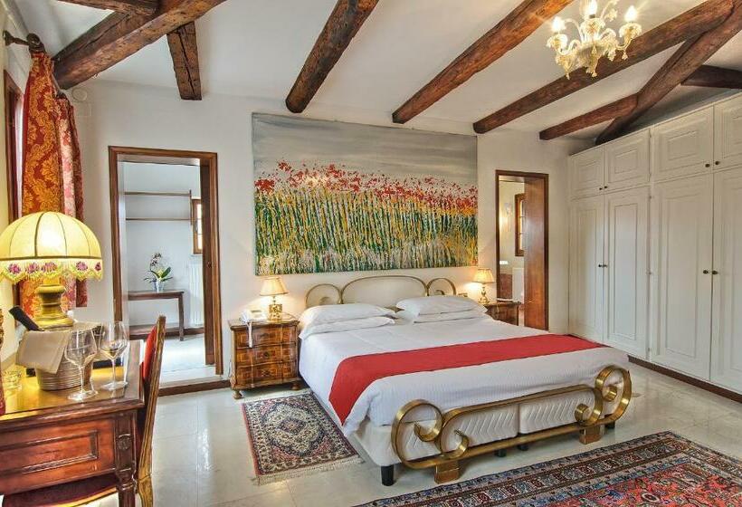 اتاق راحتی, La Fenice Et Des Artistes