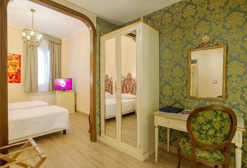 اتاق راحتی, La Fenice Et Des Artistes