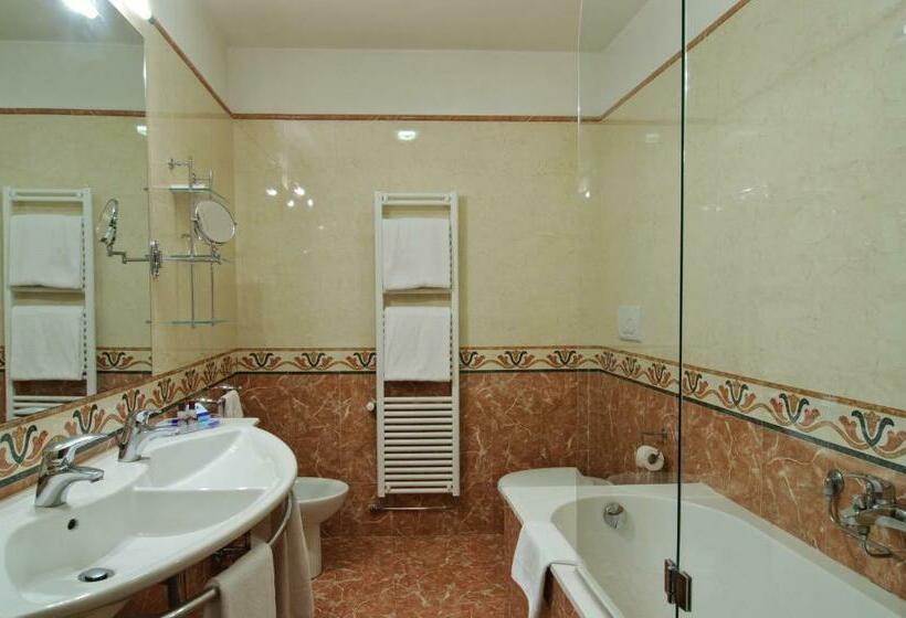 Suite with Terrace, La Fenice Et Des Artistes