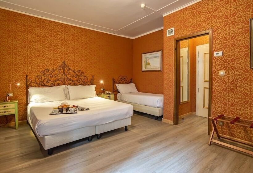 اتاق استاندارد سه نفره, La Fenice Et Des Artistes