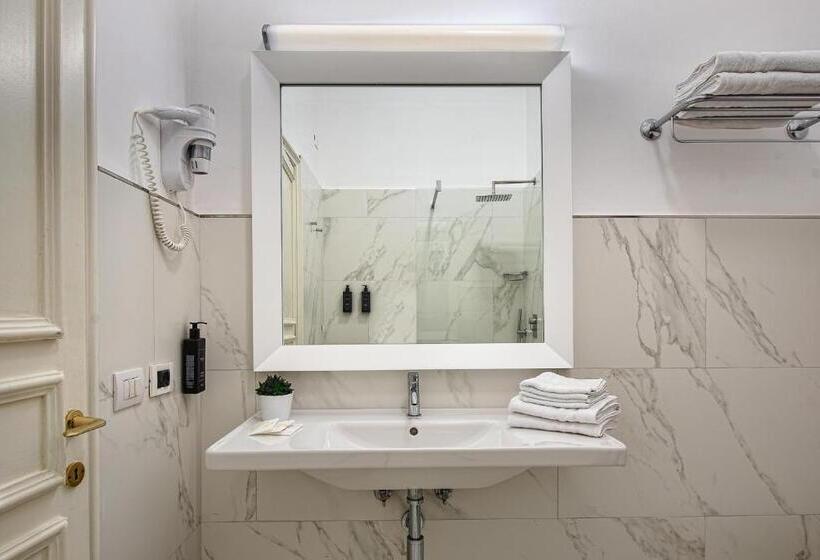 舒适型房间, Majestic Palace