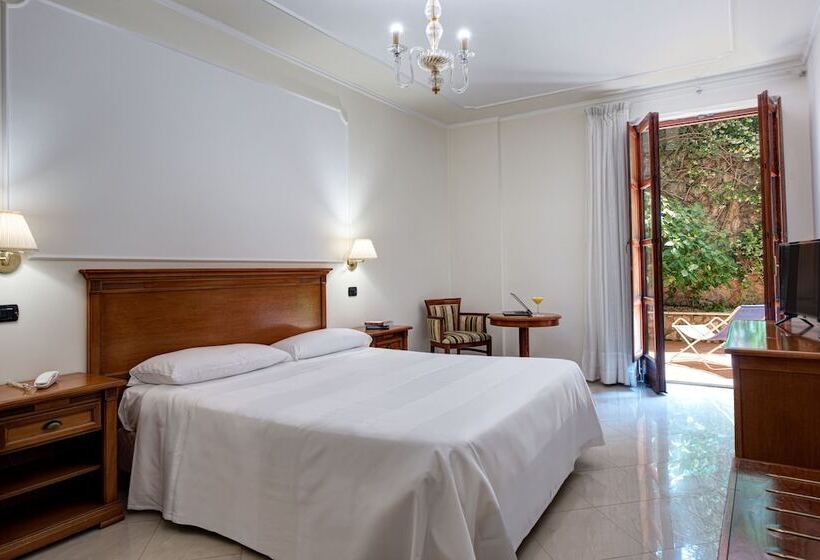 经济房, Majestic Palace