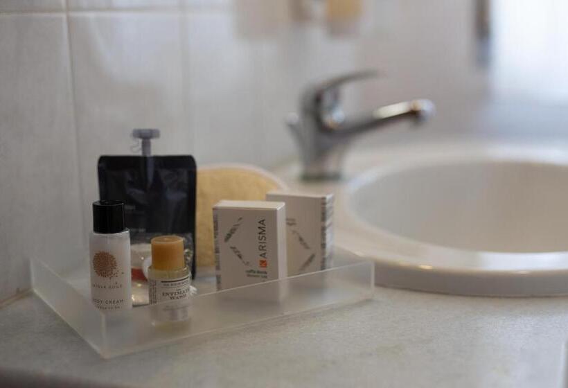 חדר קלאסי, Mediterraneo