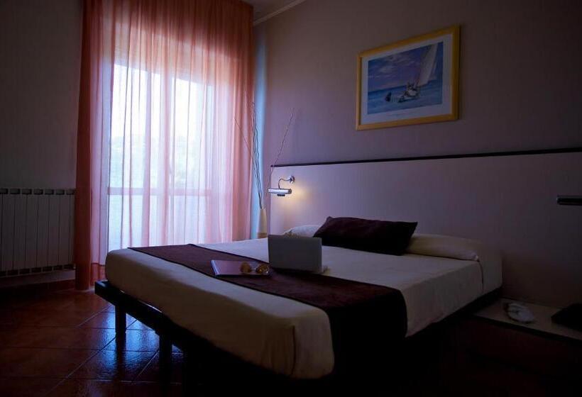 חדר קלאסי, Mediterraneo