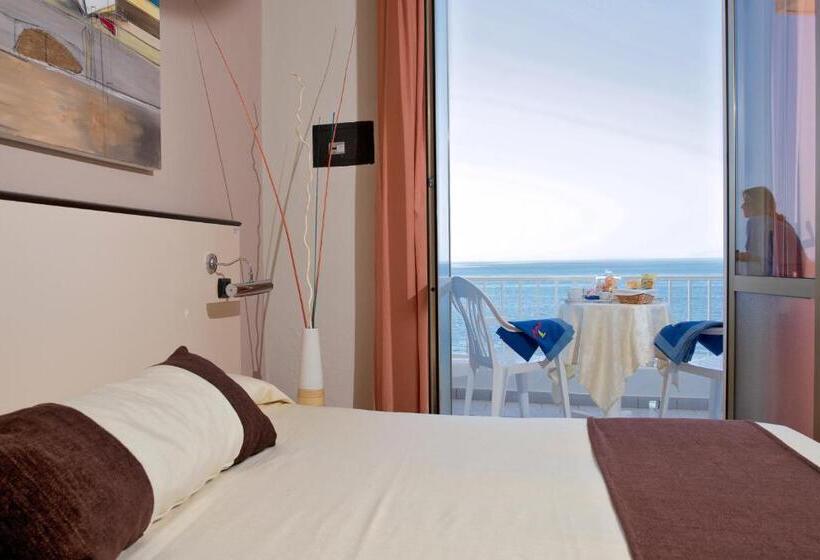 Номер Стандарт Вид на Море, Mediterraneo