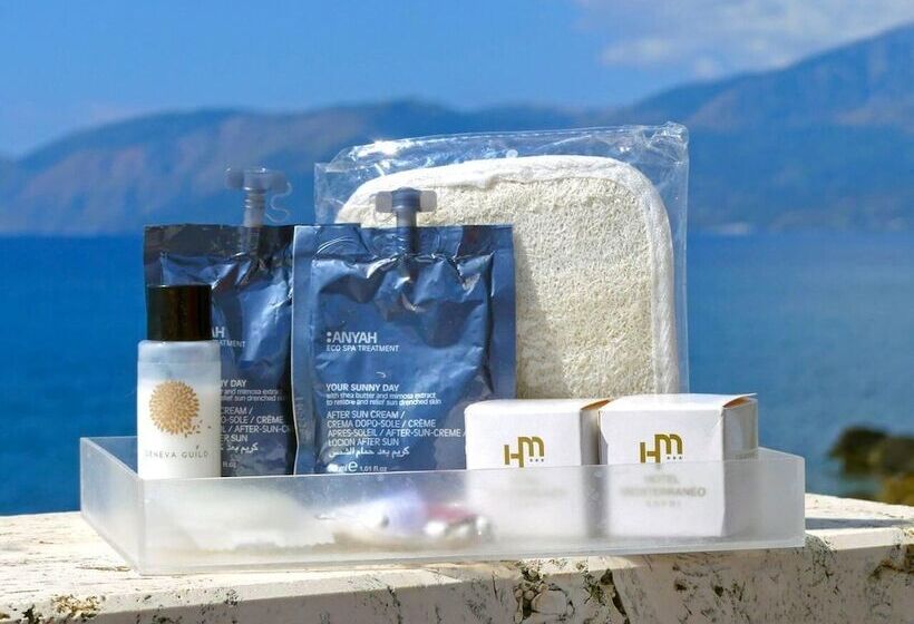 חדר קומפורט לשלושה, Mediterraneo