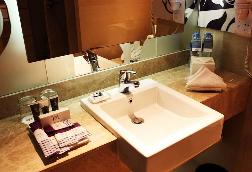Habitació Deluxe, Mercure Jakarta Sabang